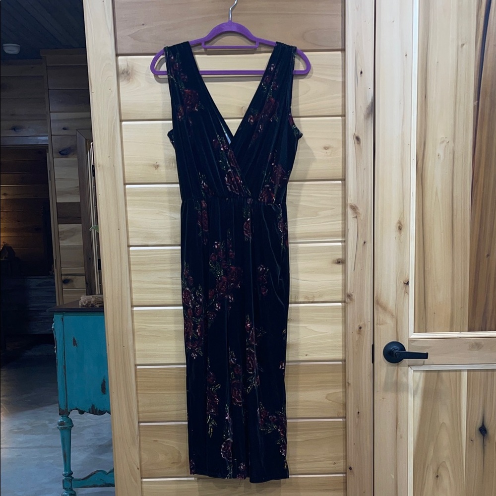 Xhilaration Black and Red Floral Midi Dress